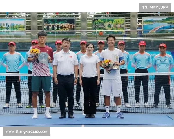 网球比赛闭幕式盛大举行 观众与选手共庆精彩赛事圆满落幕 网球比赛闭幕式盛大举行 观众与选手共庆精彩赛事圆满落幕