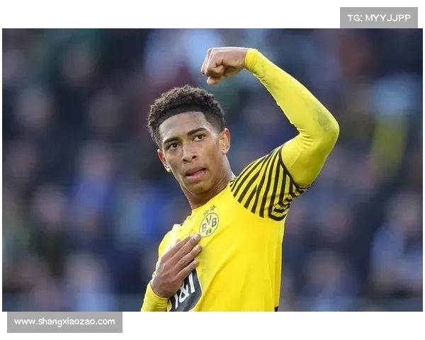 瓦伦西亚正式签约马略卡后卫科佩特 合同至2029年 瓦伦西亚正式签约马略卡后卫科佩特 合同至2029年